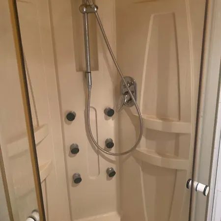 Your 9 With Parking 公寓 *