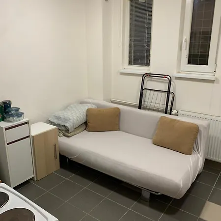 Your 9 With Parking Apartment *